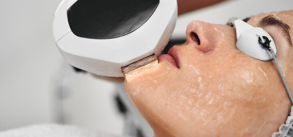 Understanding the Services Offered at Aesthetic Centers