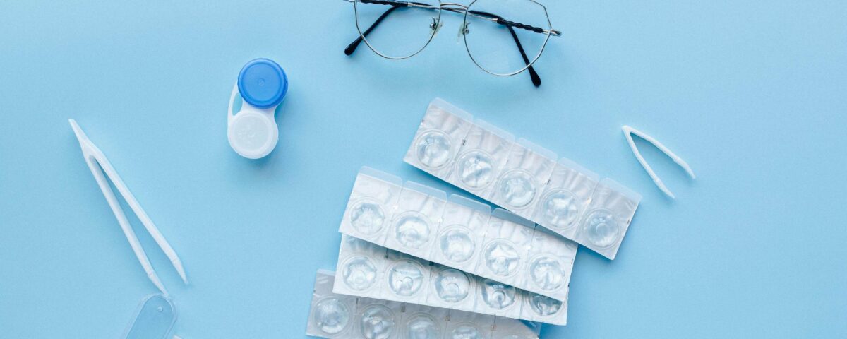 The Pros and Cons of Daily vs. Monthly Contact Lenses