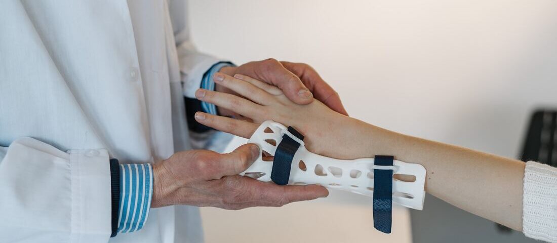 Benefits of Specialized Orthopedic Clinics for Joint Care