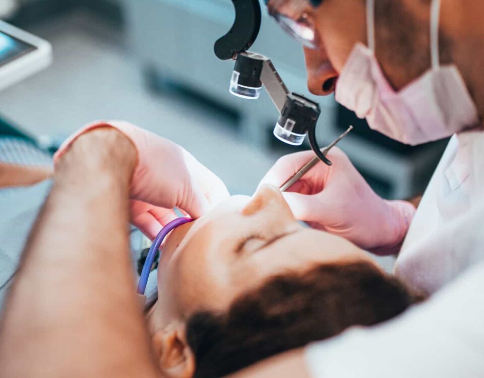 Choosing the Right Dentist for Specialized Care