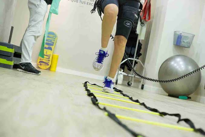 How to Choose the Right Sports Injury Doctor for Your Needs