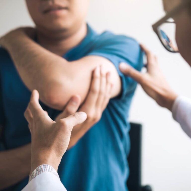 How an Osteoarthritis Specialist Can Help You Manage Pain