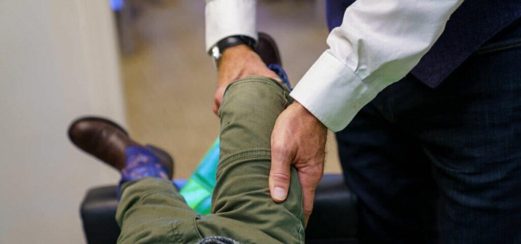 How to Prepare for Your Appointment with a Knee Doctor