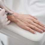 Choosing Between Non-Invasive and Surgical Cosmetic Dermatology Options