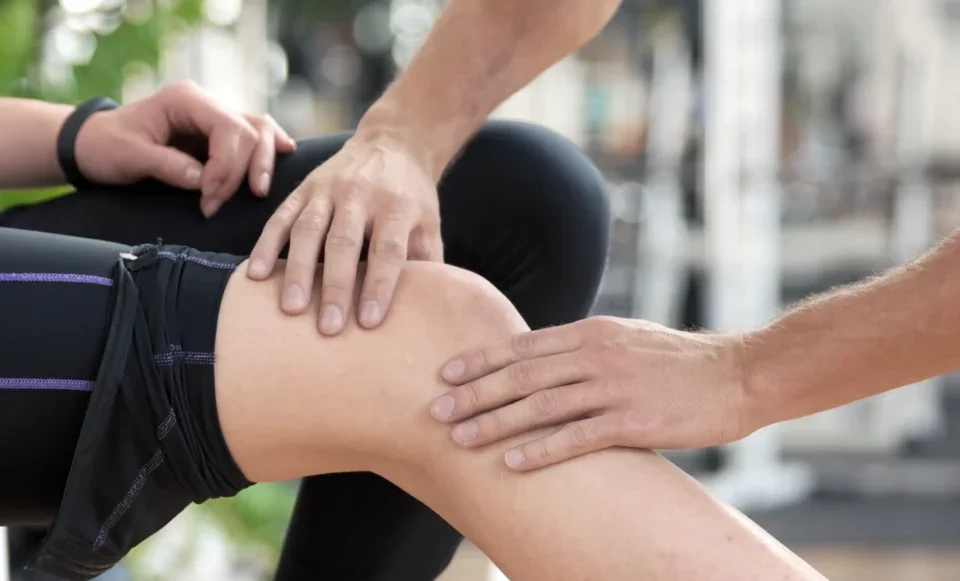 Pain Management Strategies From a Knee Pain Specialist